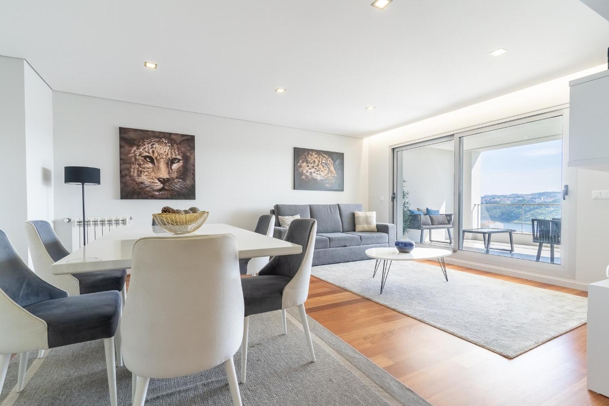 Porto & Douro Vista Apartments By Inviting Valbom  Dış mekan fotoğraf