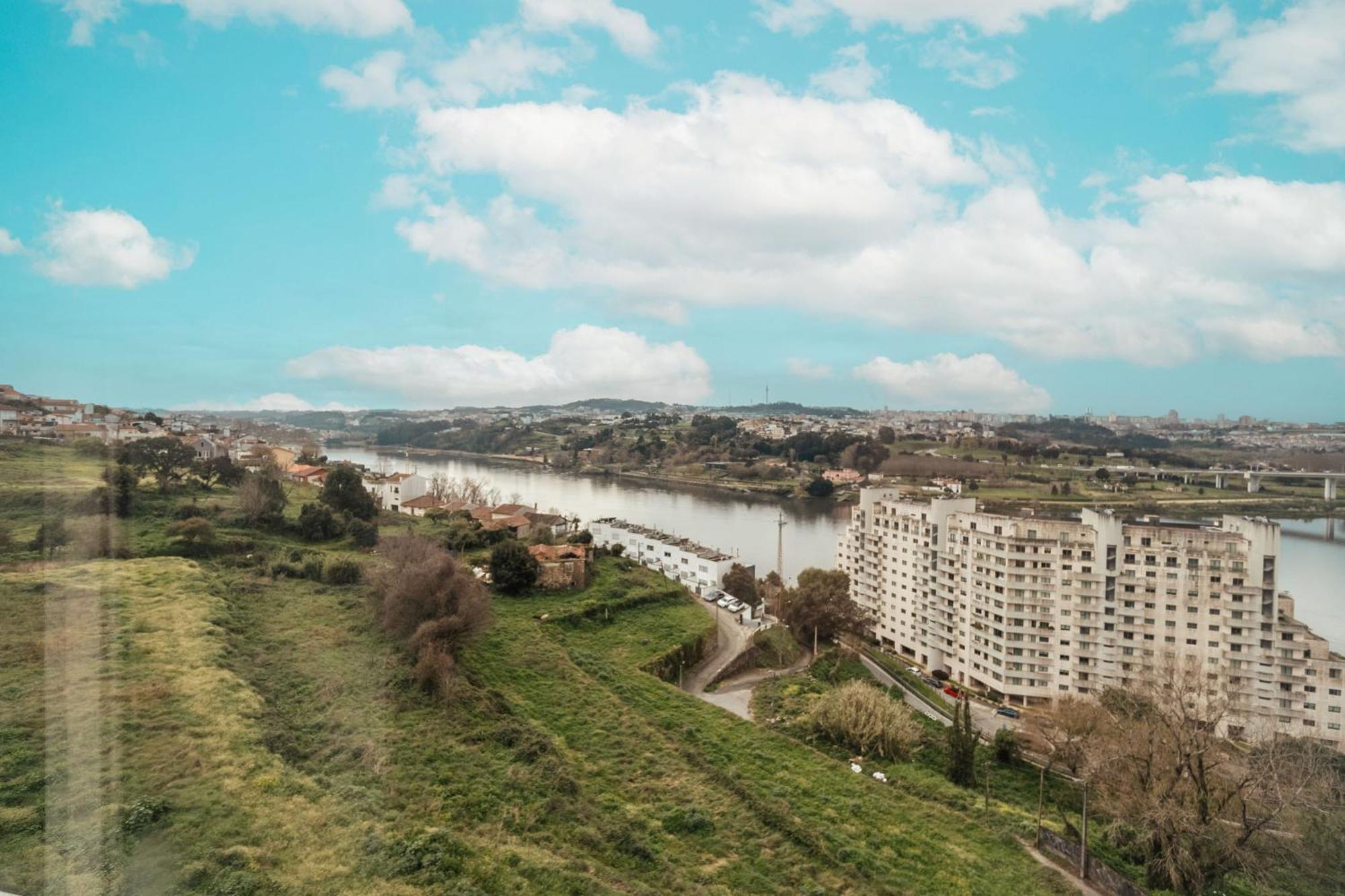 Porto & Douro Vista Apartments By Inviting Valbom  Dış mekan fotoğraf